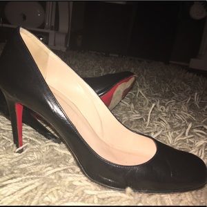 Christian Louboutin Black leather size 9 pumps
